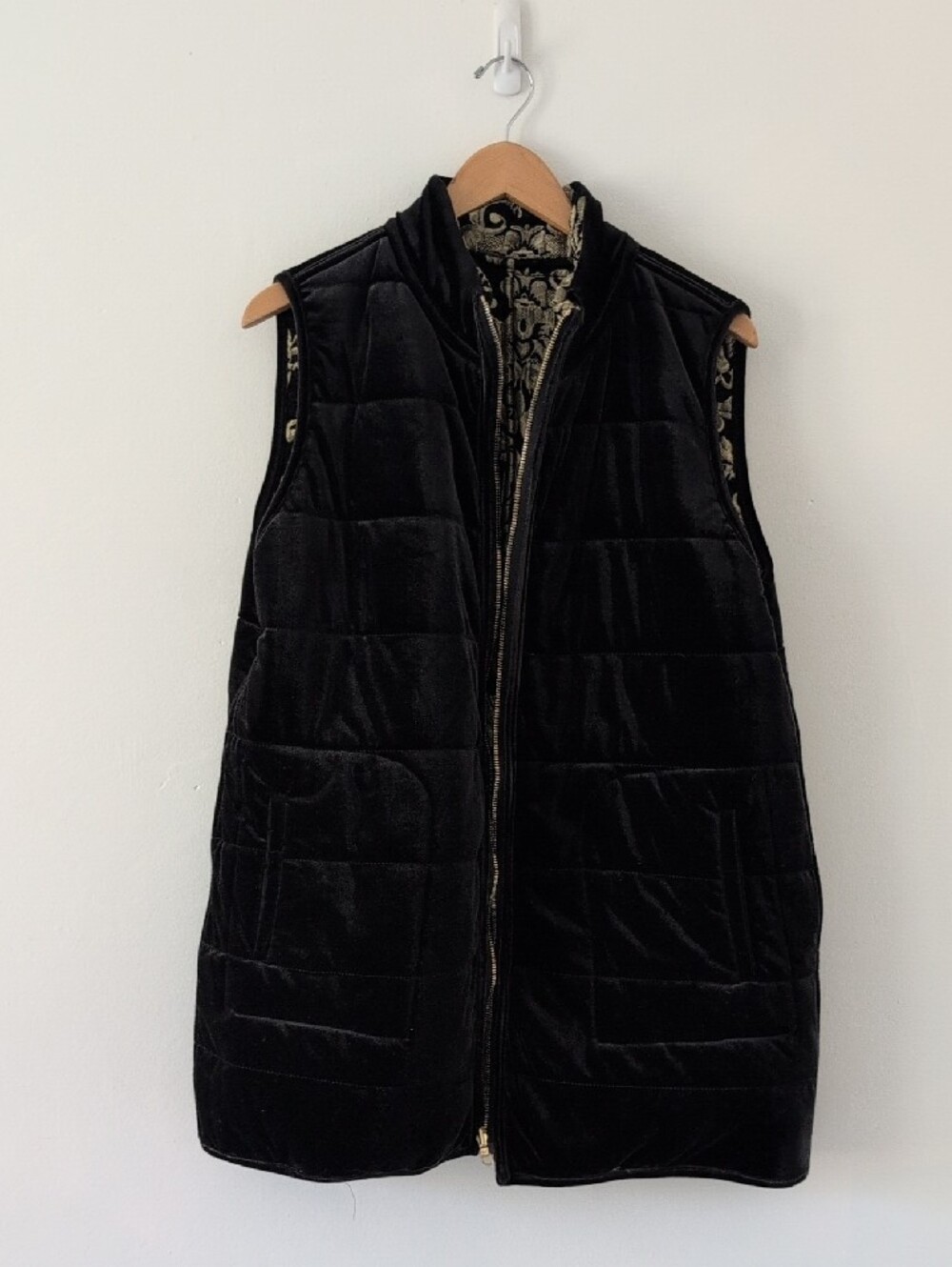 Chico's Reversible Damask Black Gold Quilted Jacquard Long Vest Sz 2 12/14 - Picture 6 of 8